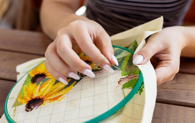 detal haftu ręcznego